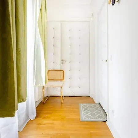 Premium 2 Minutes Walk From Champs-elysees Apartment